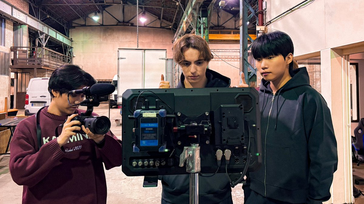 KarmineCorp's tweet image. Tournage fini, rendez-vous début janvier⏳