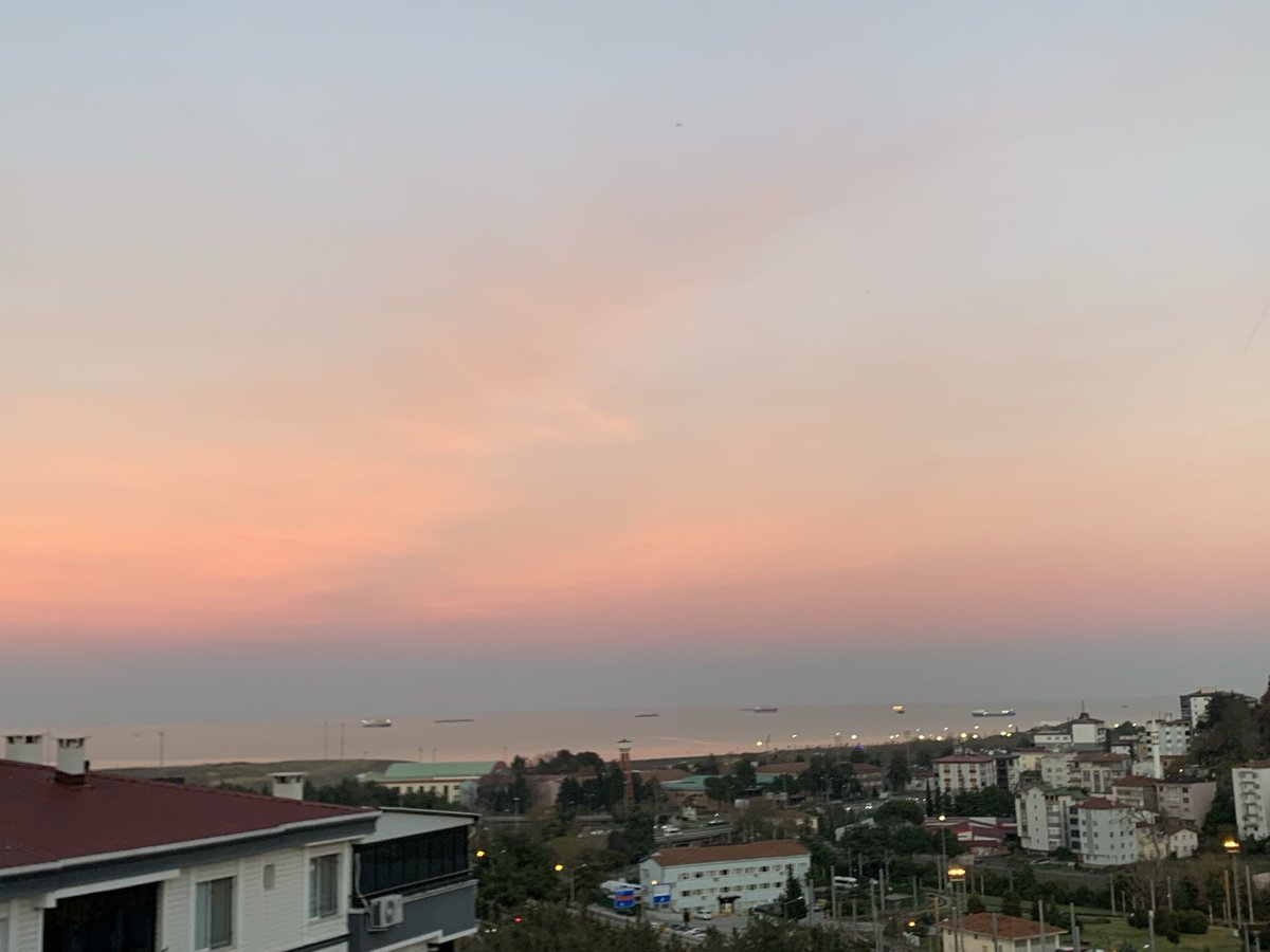 Bu kadar güzel gök yüzünün altında yaşayıp nasıl kötülük peşinde koşuyorsunuz