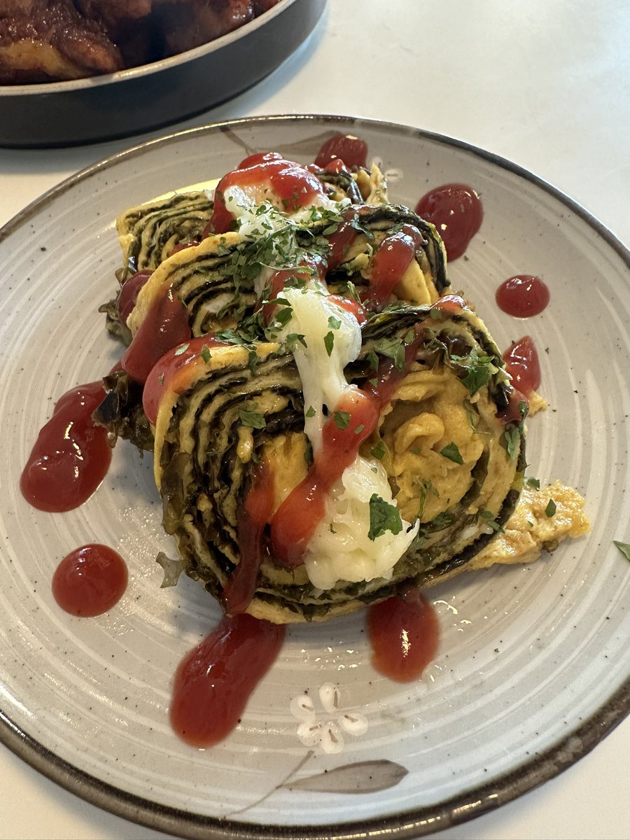 hellowodeng's tweet image. 오늘 스텝밀. 깐풍기 남아서 집에 싸간다 움하하