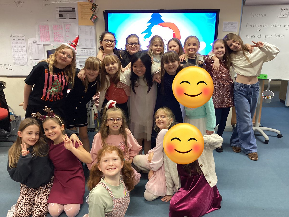 HartfordPrimary's tweet photo. We”re ready for the key stage 2 Christmas party in 4 JO! https://t.co/PuFGLHr2Gk