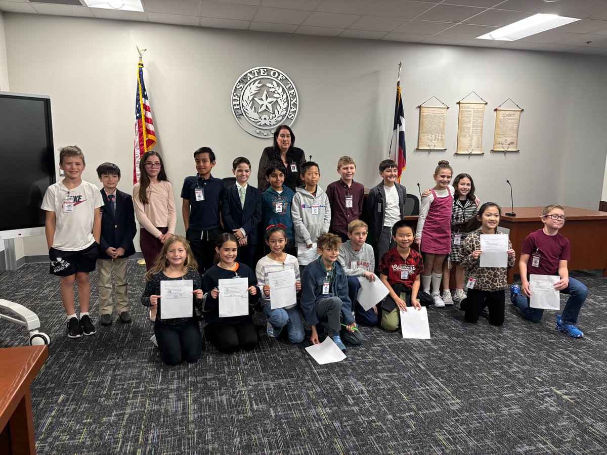 TISD_CTE's tweet photo. From fairy tales to felony charges. Creekside Forest Elementary GT students argued Goldilocks v. Bears &amp; Jack v. Giant, presenting opening &amp; closing arguments, cross-examinations, jury deliberations, &amp; sentencing. Impressive critical thinking on display.@TISDCFES @TomballISD https://t.co/rBfReCXWZs