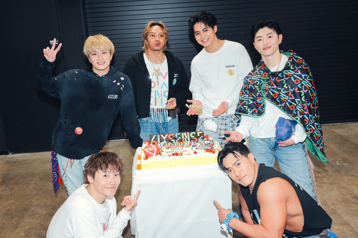 あき (@3wee2u) / Posts / X