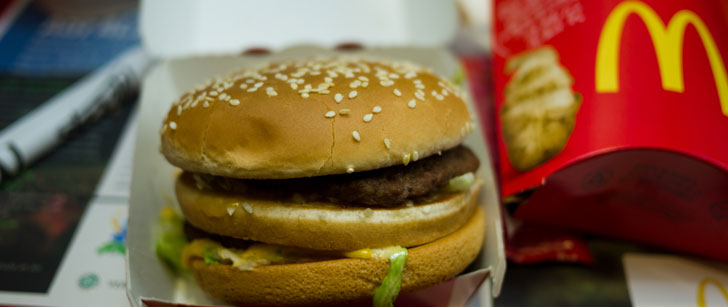 ❓Le saviez-vous ❓
Don Gorske, 64 ans, a mangé 28 788 Big Mac et prévoit d'atteindre 30 000 hamburgers d'ici mai, tout en restant en bonne santé.

#BigMac 2. #Record #Insolite