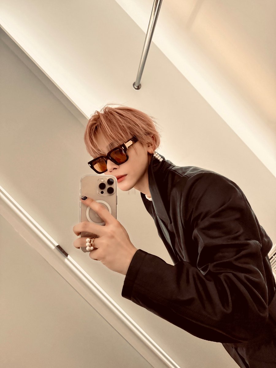 snjnik's tweet photo. 이 왕씨 ㅈㅂㅈㅇ https://t.co/NcFgkR1dFw