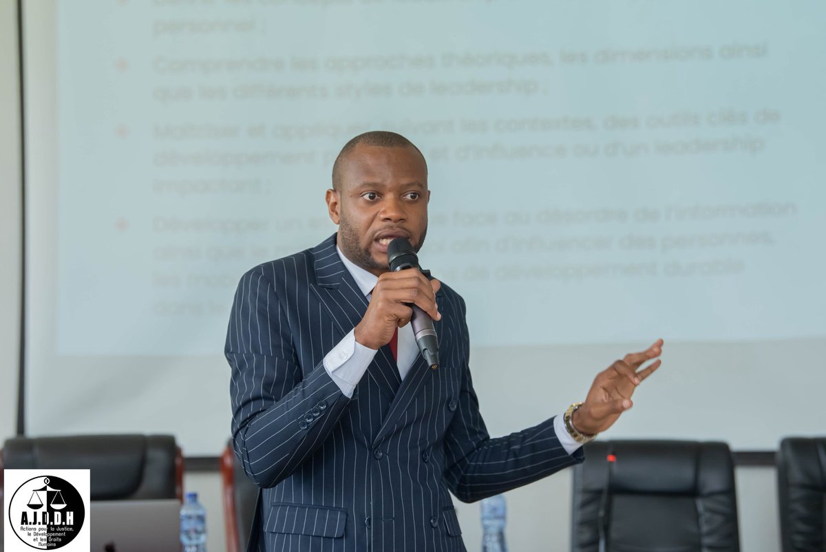 AJDDH6's tweet photo. #Kinshasa:
Les concepts clés, les dimensions et style du leadership, les approches théoriques ainsi que les outils essentiels pour se développer et leader, ont été développés par @BolindeHonore , Facilitateur de la session sur le leadership et le développement personnel. https://t.co/CiTb50zVvm