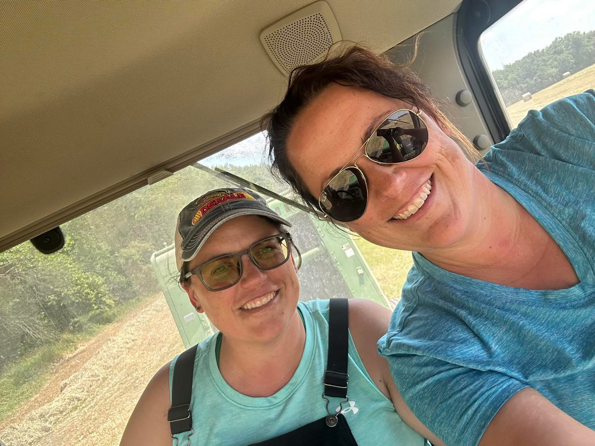 #NationalTwinDay  
We may live 6 hours apart but still can read each other’s minds