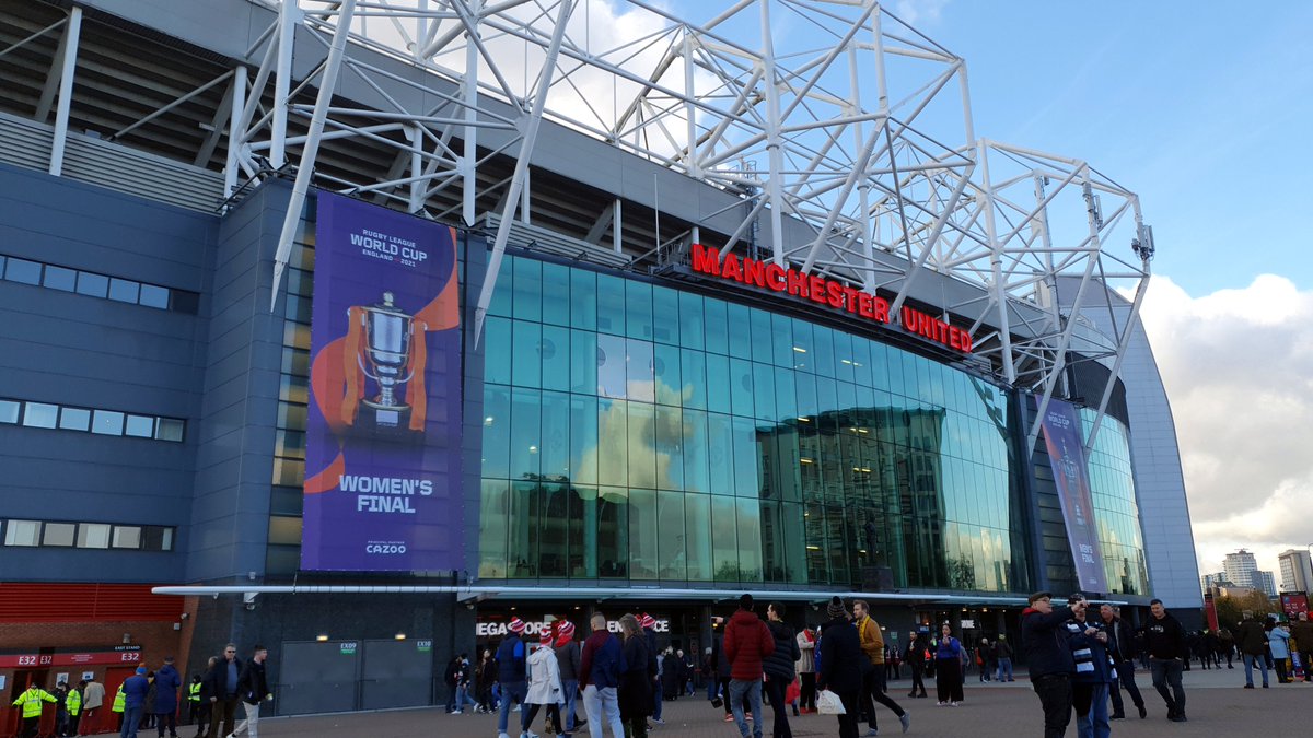 UKBanners1's tweet photo. 🔥 MATCHDAY-READY VISUALS 🔴⚪
Large-format printed mesh banner at Manchester United.

High impact. Built to perform.
🔗 https://t.co/jKDvNokFpT

#LargeFormatPrinting #MeshBanner #ManchesterUnited #StadiumGraphics ⚽ https://t.co/Rf0rMZ4h2W