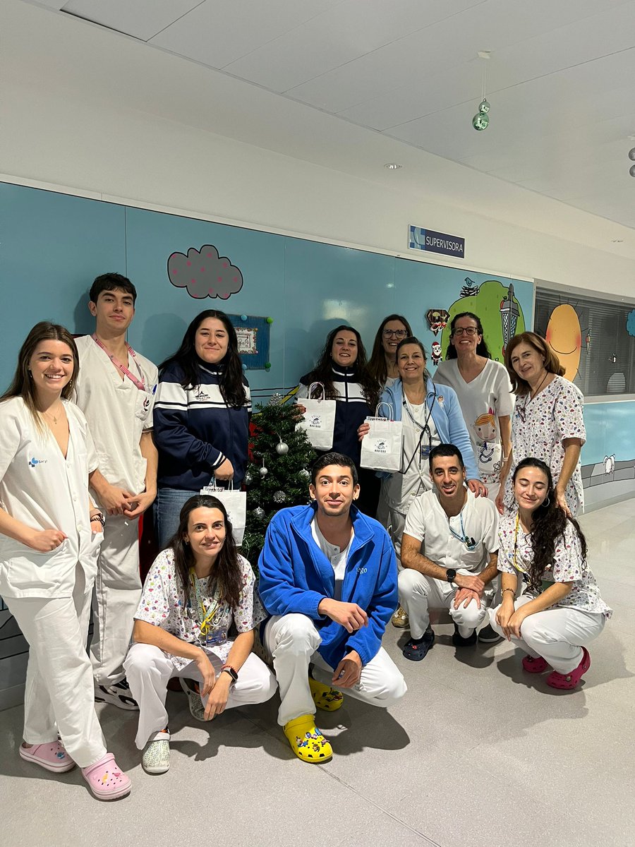 VRAC's tweet photo. Visitamos el Hospital Clínico Universitario de Valladolid, en una mañana única dedicada a los más pequeños 🏥👩‍⚕️

Queremos reconocer la gran labor que el personal sanitario realiza y su profesionalidad 💙

¡Os deseamos una pronta recuperación y vuelta a casa! https://t.co/d3lVuDRdKh
