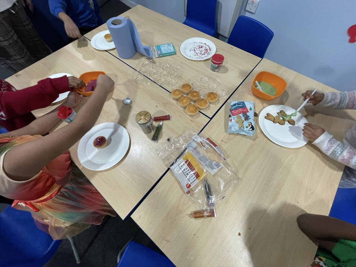 STOCSch's tweet image. In Year 1, St Martins class (1A) and St Angela’s class (1B) have been creating some festive cup cakes! They look absolutely delicious! 💙💛🧁 @stocsch #cupcakes