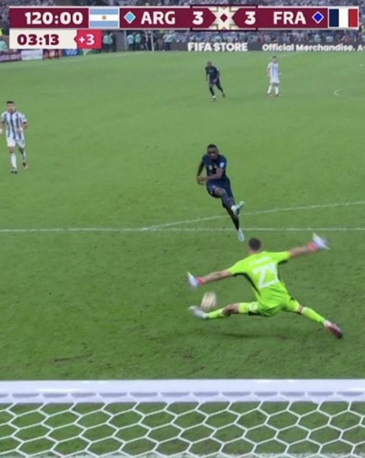 fabipa90's tweet image. Feliz aniversario a la mejor atajada de la historia. Aura