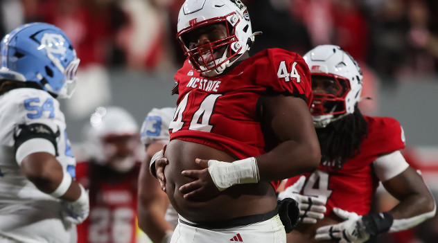 tampafreepress's tweet image. Tampa Native Bringing The ‘Belly Rub’ Home For Gasparilla Bowl Finale #tampa #gasparilla #ncstate 
@TomLay810 @brandonvibes25 @NCState @PackFootball 
Read here: tampafp.com/tampa-native-b…