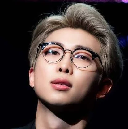 TheBeachL1fe's tweet photo. @TheBitcoinConf CZ? that's obviously Korean pop star RM https://t.co/XYFvkM4AMj
