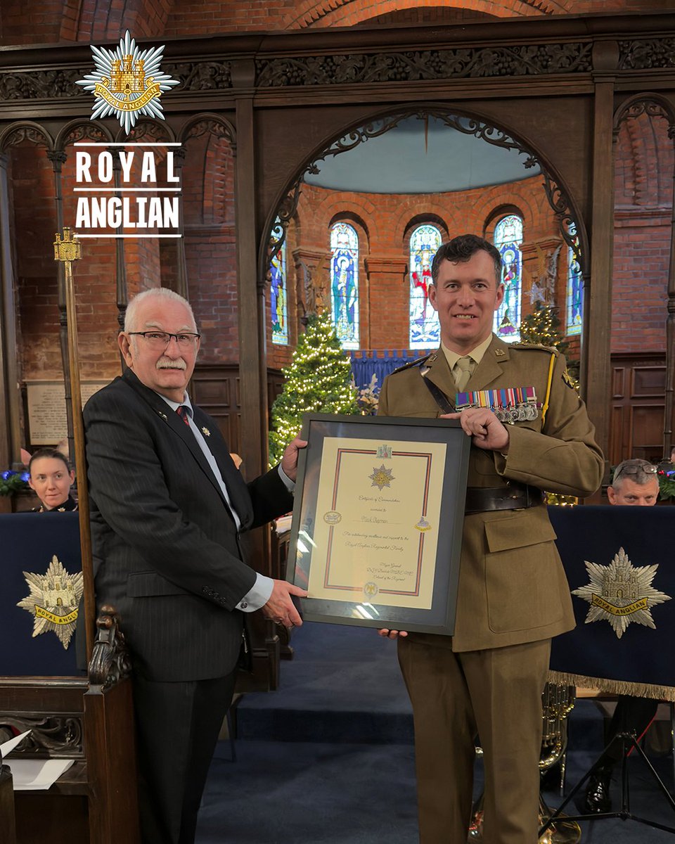 RAnglians's tweet image. Brigadier Guy Foden presents Mick Chapman with a Colonel of the Regiment commendation at Warley Chapel. Mick received this for his work and service to the Warley Chapel in Essex. 

#Essex #Commendation #Warley #RoyalAnglians