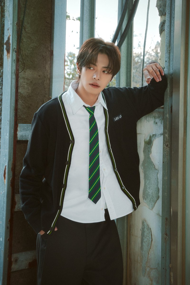 ALD1_official's tweet image. ALPHA DRIVE ONE 'EUPHORIA' Concept Photo (JEWEL CASE ver.) #LEO

ALPHA DRIVE ONE (알파드라이브원) THE 1ST MINI ALBUM 【EUPHORIA】
➫ 2026.01.12 6PM (KST)

💿 Pre-Save Now
lnk.to/ALD1_EUPHORIA

#ALPHADRIVEONE #ALD1
#알파드라이브원
#LEO #리오
#EUPHORIA #ALPHADRIVEONE_EUPHORIA