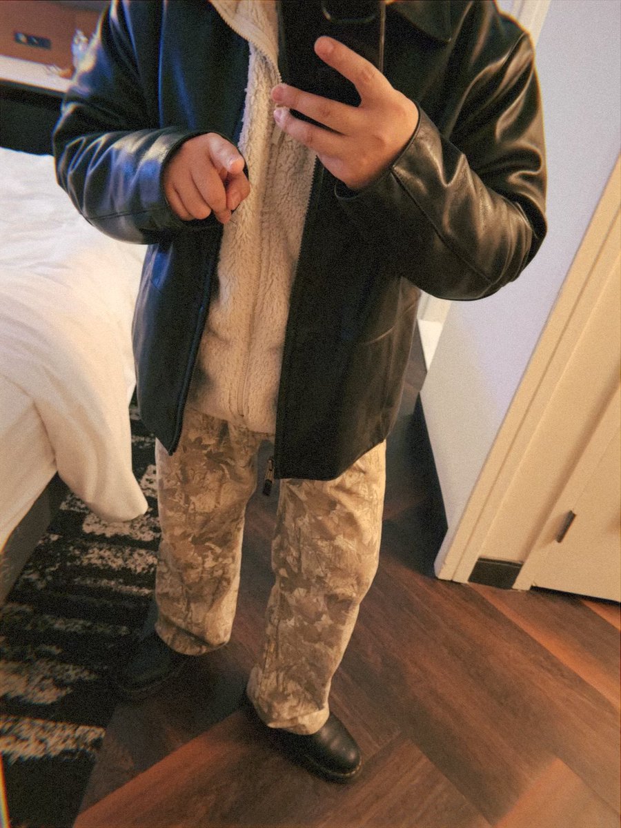 nathan_eter's tweet photo. Good morning! It’s the second day of “Master’s Nathan’s trip to destroy’s sub’s wallet” in New York City!!! 😈
#Cashmeet #NYC #Alpha #Findom #Cashsub #Finsub #Master #Asian #AsianBully https://t.co/TXd6wtkuMv