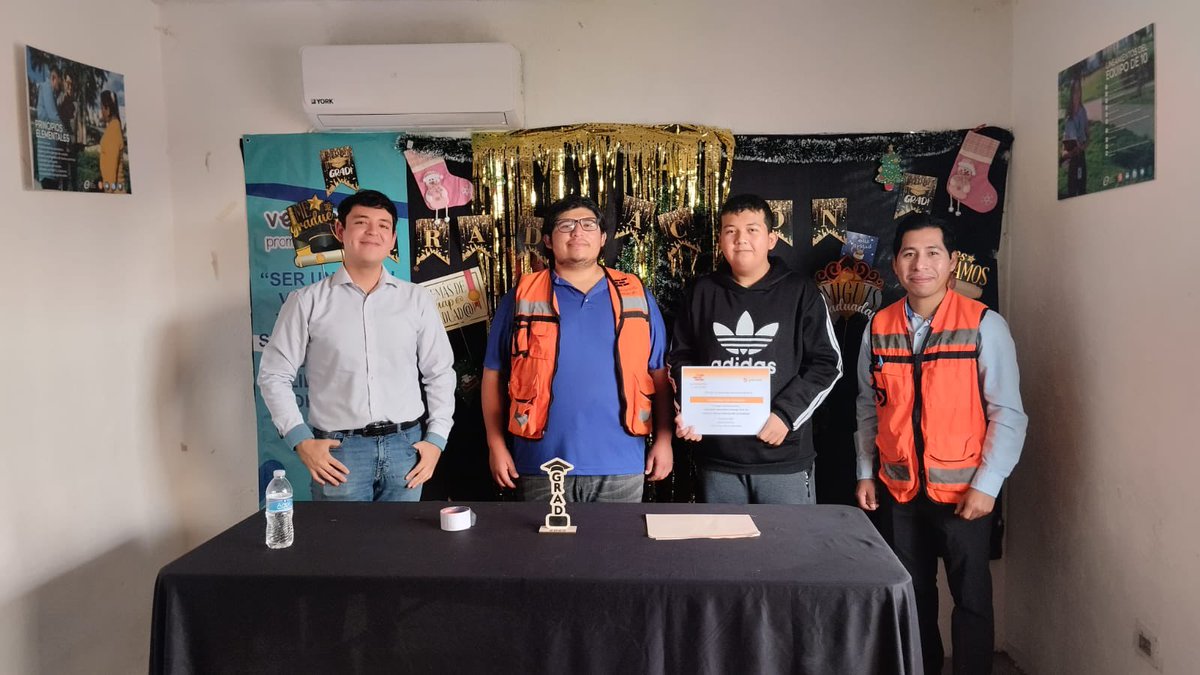 ConstruyendoyC's tweet photo. 🎓 Hoy celebramos la graduación en el Aula Valle de Lincoln.
Gracias a nuestro aliado JAVER por su apoyo y por hacerlo posible. 🧡🤎
#GraduaciónCyC #ValleDeLincoln #AliadosQueSuman #JAVER https://t.co/YdagKoKmbn