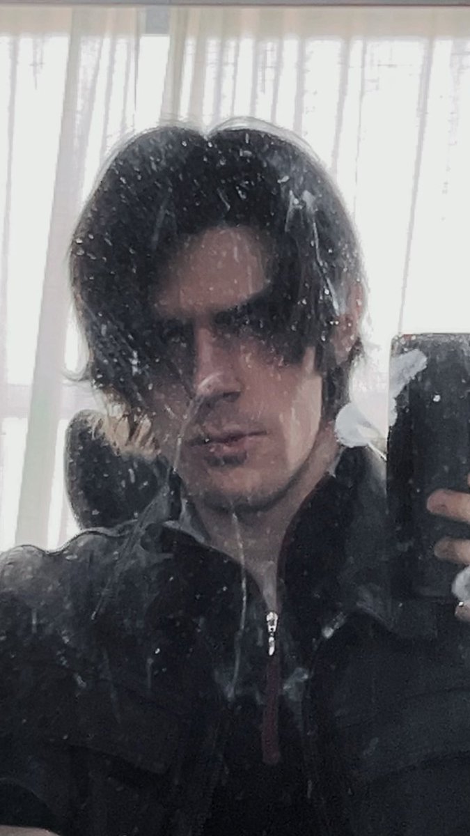 True_Maxissimo's tweet image. #LeonKennedy #ResidentEvil #ResidentEvil4Remake #ResidentEvil9 cosplays