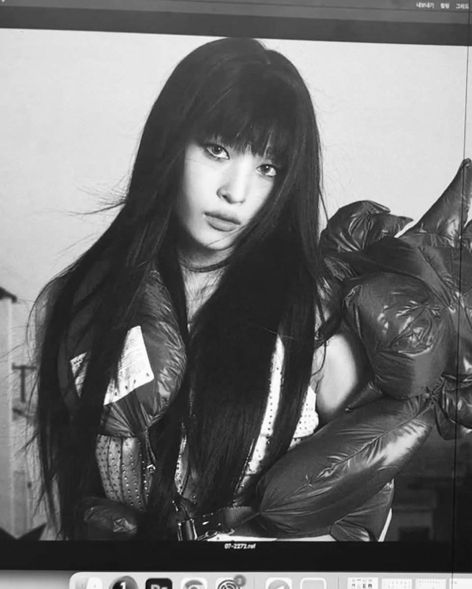 anone♡ 251218 anniesymoon Instagram #ANNIE