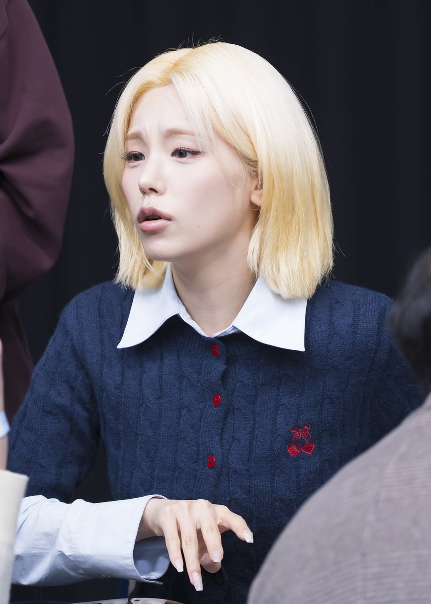 251125 
#있지 #ITZY #예지 #YEJI