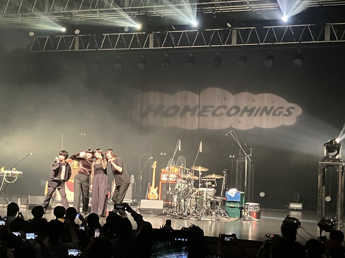 tokyo_rocks's tweet photo. Homecomingsのライブへ行ってきました。去年のアルバムが年間ベスト級に好きだったので、このモードのホムカミさんを涙腺が緩みまくった目と耳にしっかりと焼き付けてきました。福田さん、本当にありがとう。 https://t.co/IMt8UhbfBg
