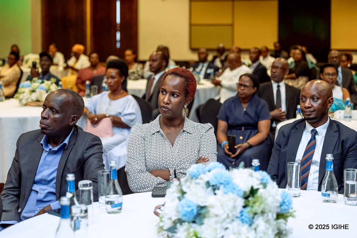 Umunyamabanga wa Leta ushinzwe Ibikorwaremezo, Eng. Uwihanganye Jean de Dieu, yavuze ko mu 2026 mu Rwanda hazatangira kubakwa ishuri ryigisha gutwara indege n’indi mirimo bifitanye isano rizaba rifite ubushobozi bwo kwigisha abanyeshuri 80 ku mwaka.

Ni ishuri rizaba riri ku