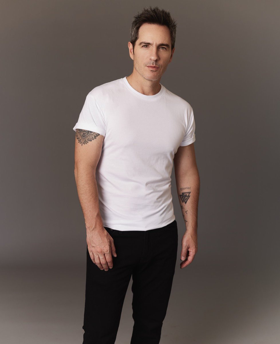 Ink Entourage tweet media