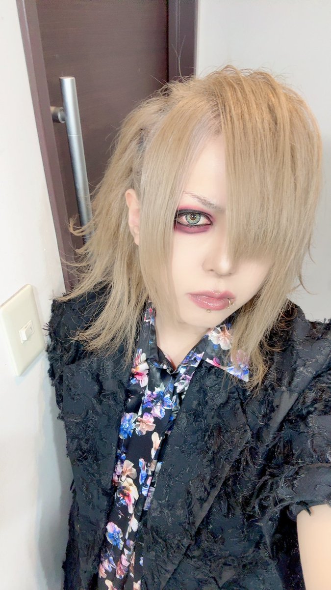 ジン (@jin_0722_ofc) / Posts / X