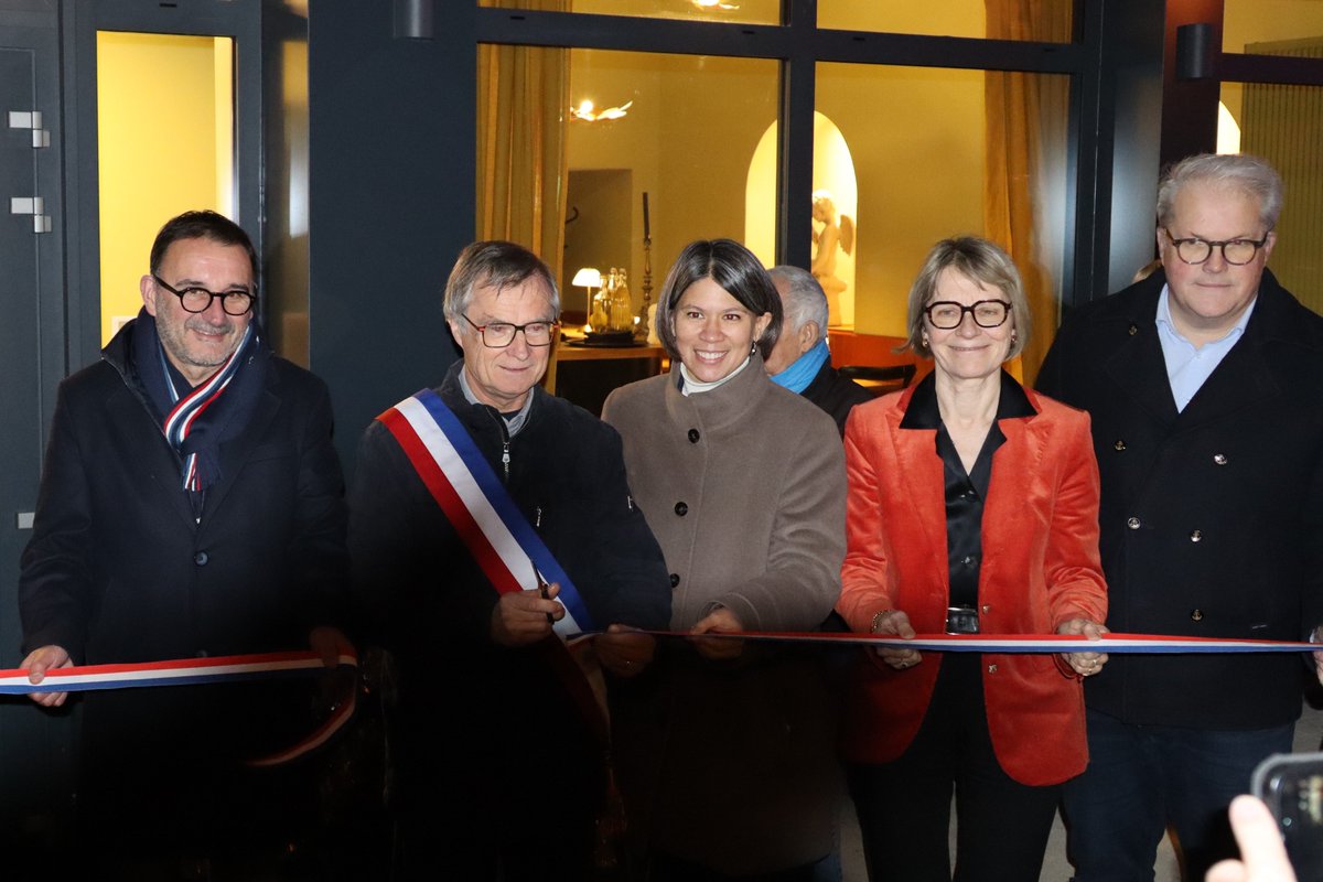 Prefet61's tweet image. #restauration #commercerural | 🍽️ Ce mercredi 17 décembre, Sandy Lecoq-Espallargas, sous-préfète de Mortagne-au-Perche, a inauguré le restaurant "MaisonDames" de Céton, aux côtés d'André Besnier, maire de la commune, des élus présents, et des restauratrices.

🚧 Anciennement