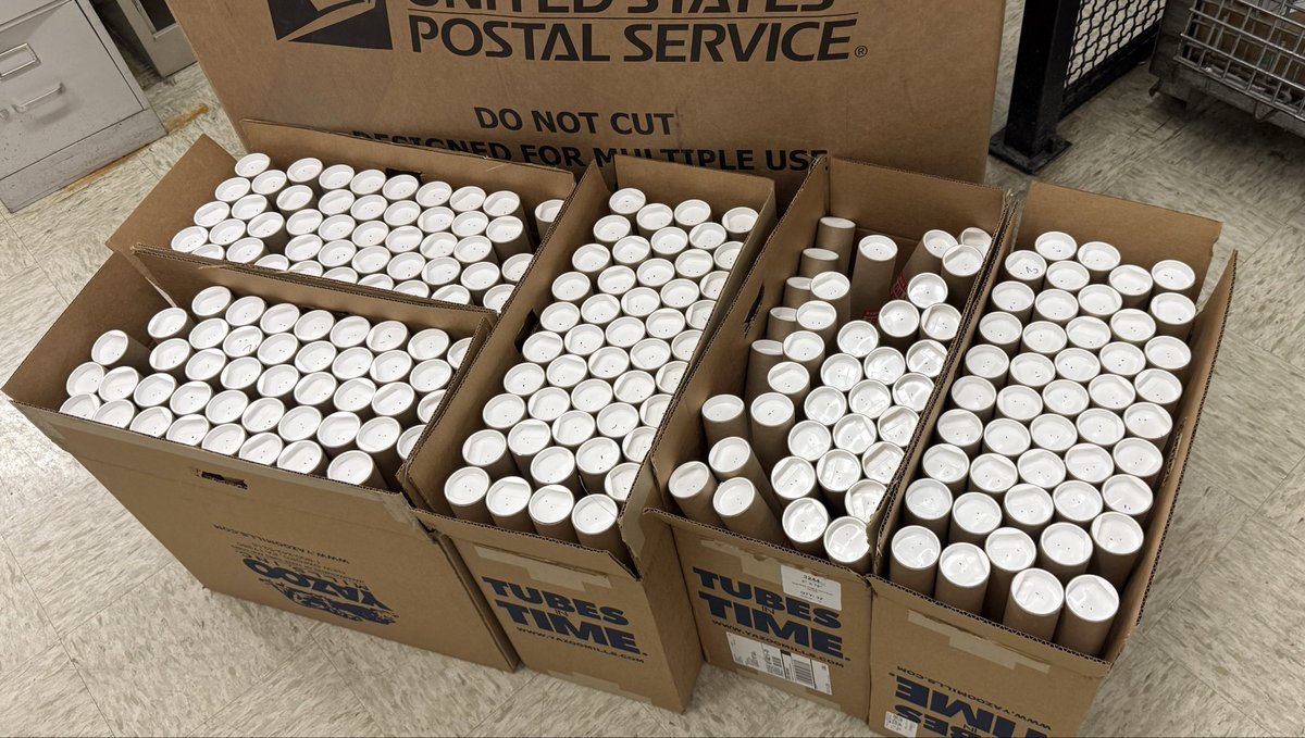 All holiday print orders are officially shipped(this isn’t even all of them) Thanks everybody!❤️