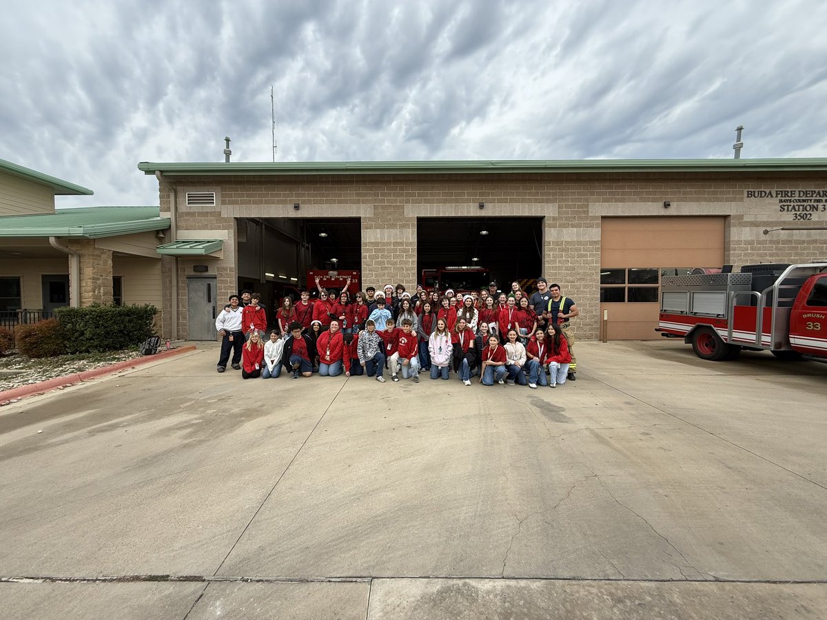 BudaFireDept's tweet photo. Buda Fire Dept station 2 received a warm visit from Dahlstrom middle school Christmas carolers. https://t.co/YgRumdqREn