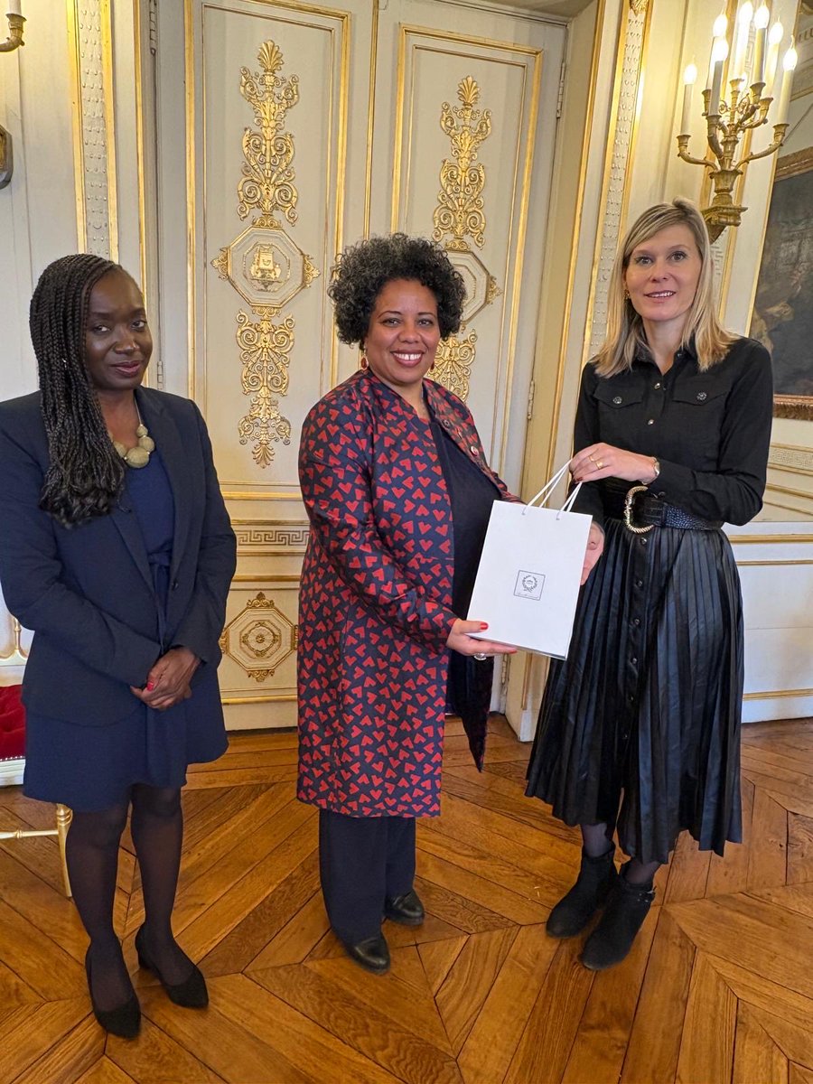 Excellente rencontre et échanges fructueux avec le Groupe d’amitié France–Éthiopie de l’<a href="/AssembleeNat/">Assemblée nationale</a>, autour du renforcement du dialogue parlementaire et du partenariat franco-éthiopien.
#Éthiopie #France
#DiplomatieParlementaire 
🇪🇹🤝🇫🇷
<a href="/EthioEmb_Paris/">Ethiopian Embassy in Paris</a>