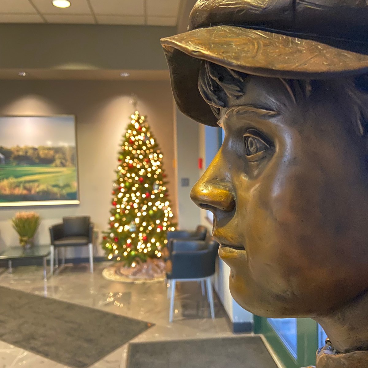 LandscapesGolf's tweet image. The lights are glowing and the spirit is bright at LGM! ✨
This season, we’re celebrating what matters most... our people, our partnerships, and the joy of taking care of each other.