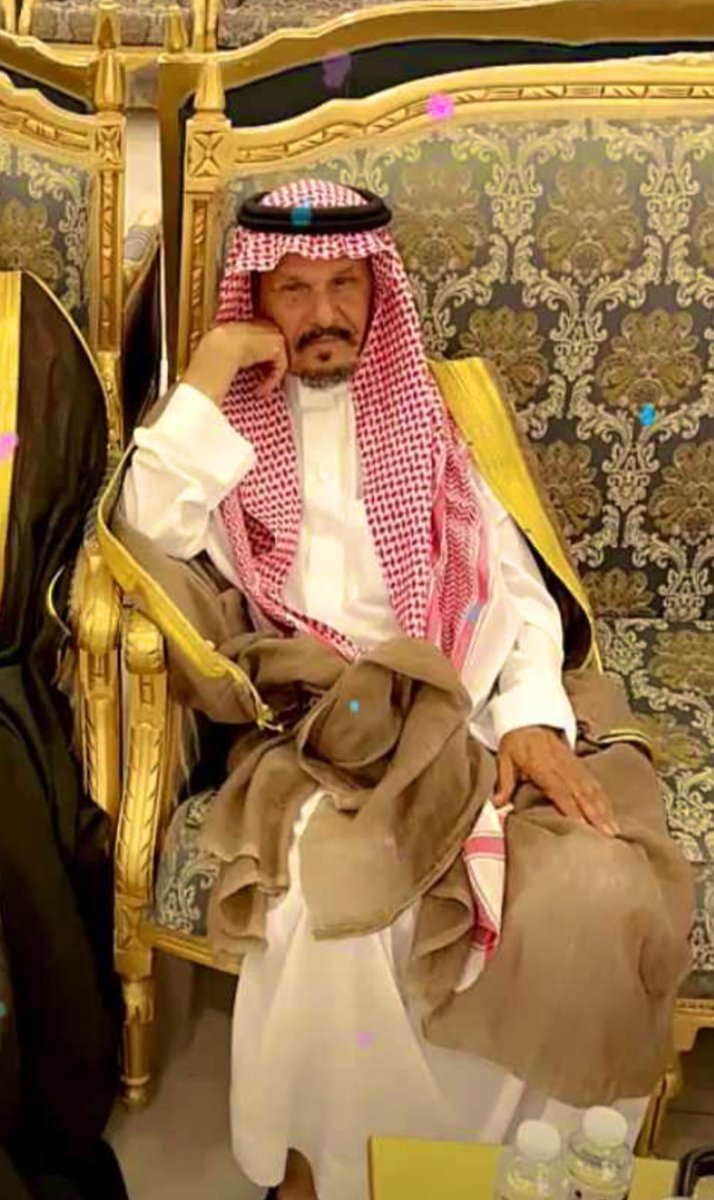 abndlema_'s tweet image. جارنا سوري هو وامه عمرها 80
ساكن في بيت جدي الله يرحمه من ايام الاحداث في سوريا تدمر بيتهم هناك وجو للسعودية ودخلو بوجه ابوي وجالسين الى الان معززين مكرمين وامورهم ميسره

والله ان ابوي مايملك الا تقاعده لكن ماخلى عليهم قاصر

دخيلنا يامن بنا ويتمدد
لاقيل وينه قيل من دونه الموت🇸🇦