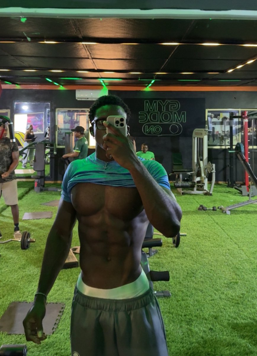 A_boycandy tweet media
