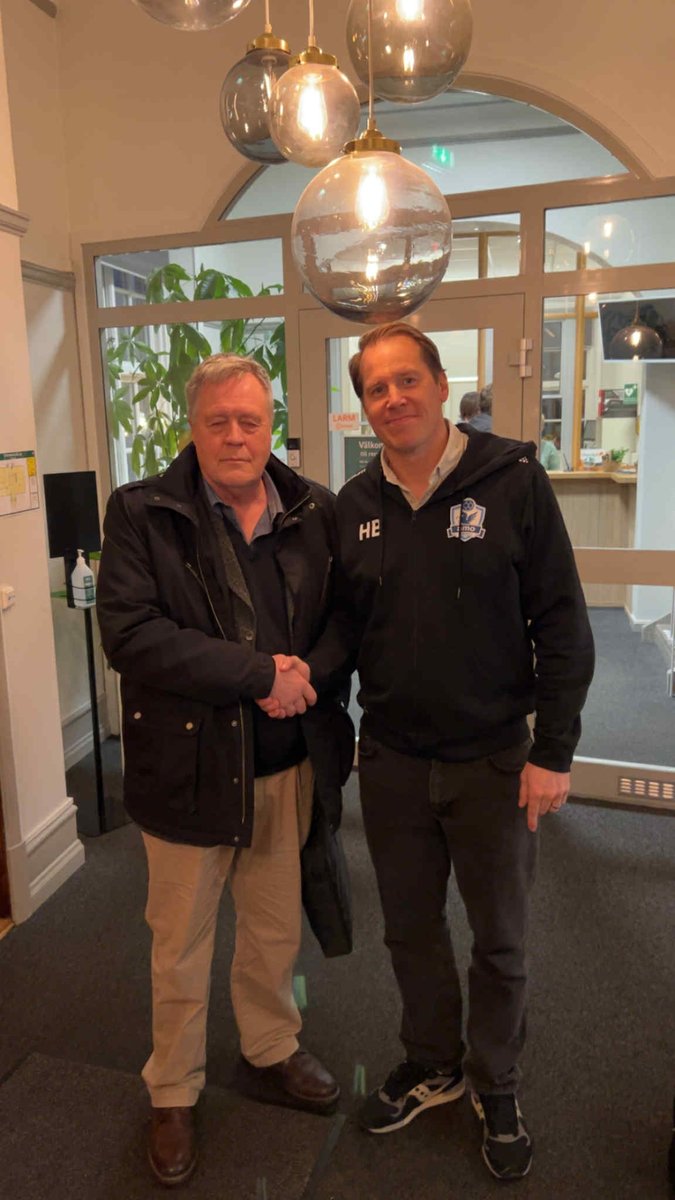 amo_handboll's tweet photo. Kommunen har röstat ja till en utbyggnad av Amokabelhallen. Mer information kommer! 💙💙

#viäramo #alstermo #handbollsligan #handboll #handball #håndbold #håndball https://t.co/dEqIRQJkt7
