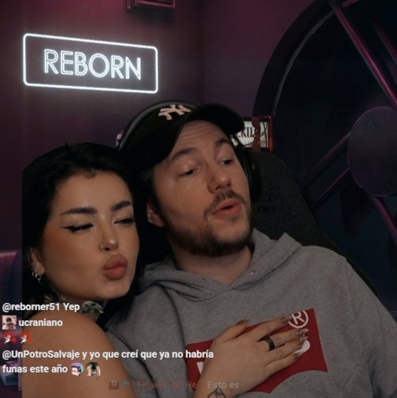 rebitta_'s tweet photo. Cosas que nadie nunca pensó que pasarían ae jaja. Están cerquita ya de  los dos años juntos jsjsj ˖⁠♡ (si no es que ya los cumplieron no sé no cuentan nada) https://t.co/SBgJ2vBCQB