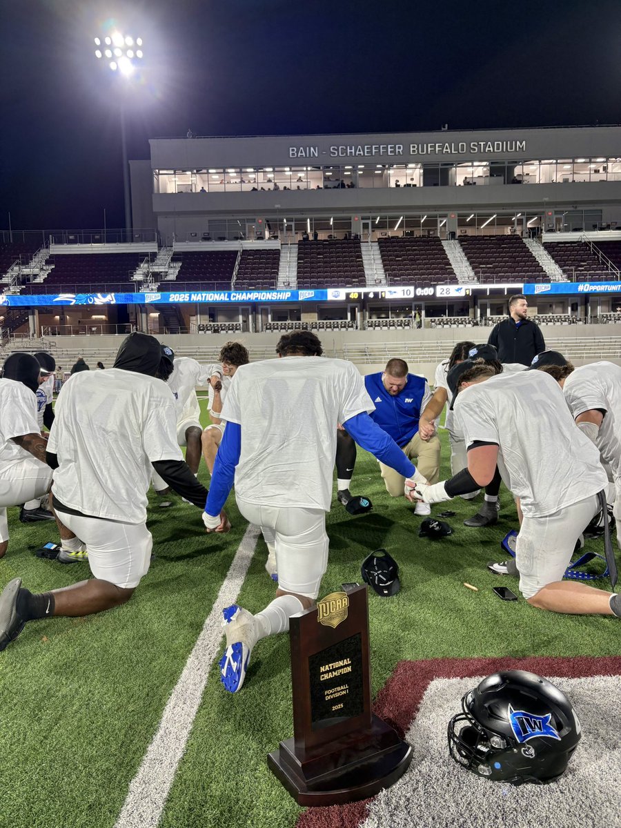 Aaron Terry tweet media