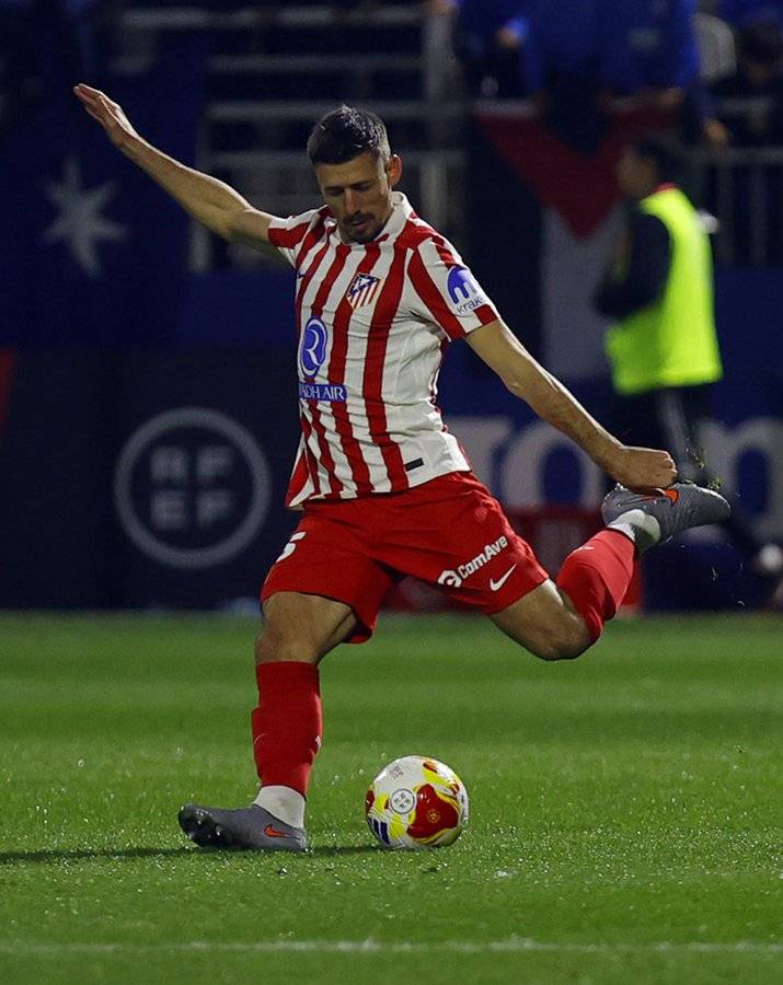 أتليتيكو مدريد يعلن تعرض الفرنسي كليمون لونغلي لالتواء في أربطة الركبة وتقارير صحفية إسبانية ترجح غيابه عن الملاعب لقرابة شهرين 