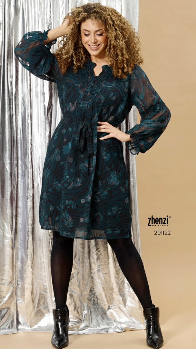 ✨ Bestel uiterlijk maandagavond je feestkleding!  🎄

De feestdagen komen eraan! Hangt je feestkleding al klaar?

👉 Bestel vóór maandag 23.59 uur, dan heb je je feestkleding op tijd in huis.

#curvyfashion #Plussize #Yestcurve #Zhenzi #partyoutfits