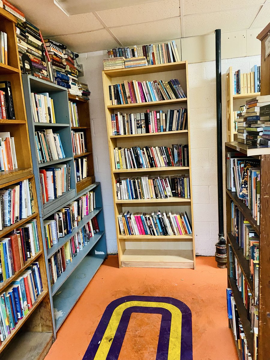 SheHuman_'s tweet image. She reads Kafka! 📚 She reads to escape from reality! 📚