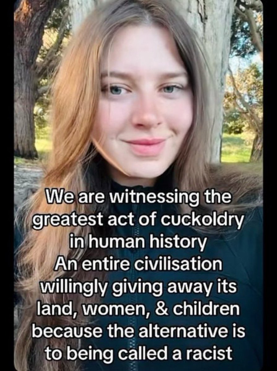 AmyLouWho tweet media