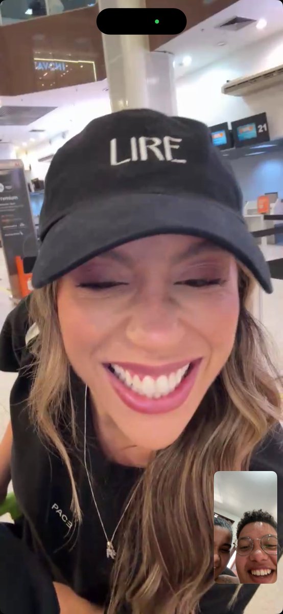 LuizaSoc's tweet photo. Um bom dia desse! Que fui pega de supresa!!! 
@renatasaldanhap 🤌🏼😍 https://t.co/67qYNIHxK1