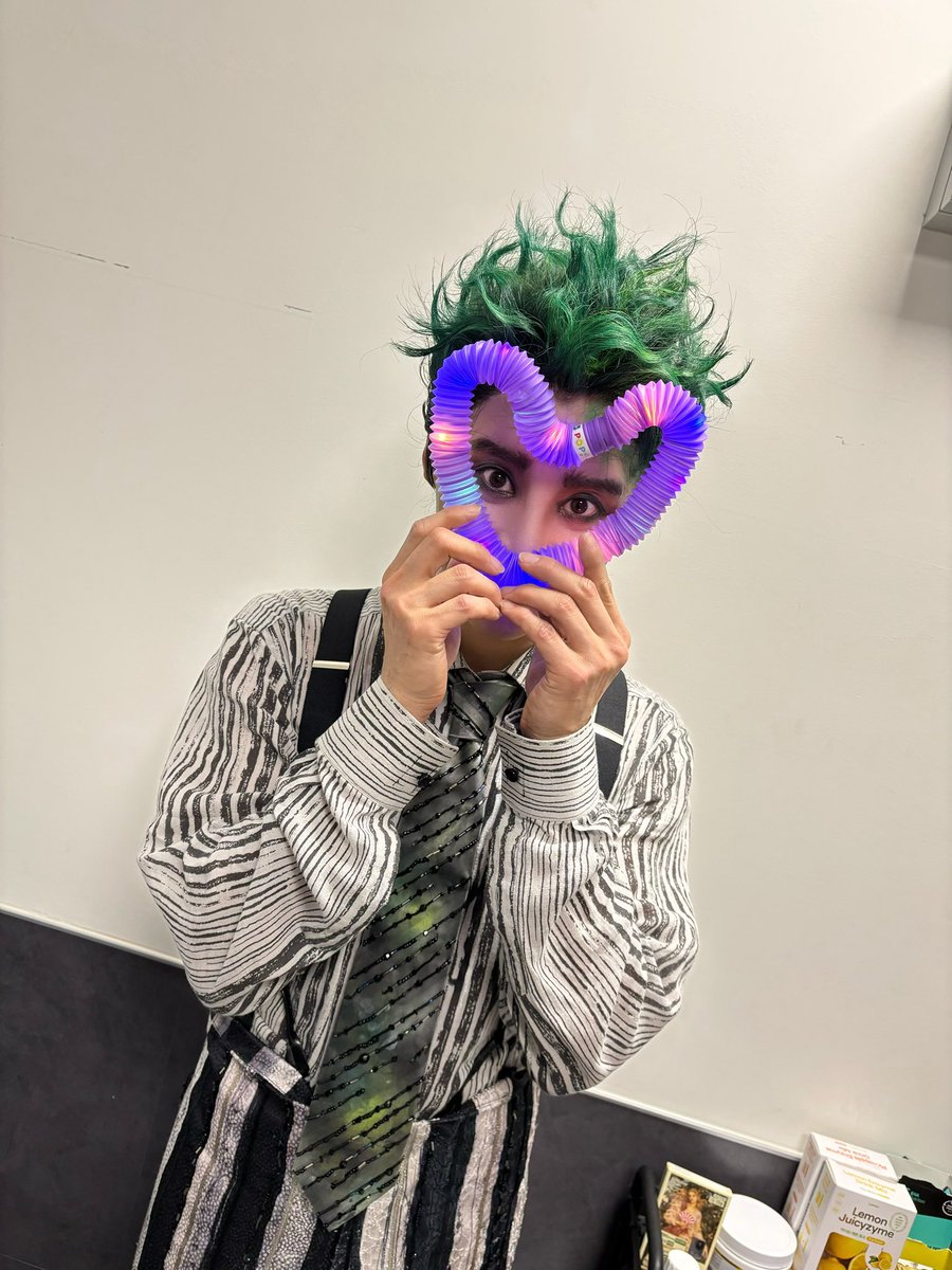 Junsu_PALMTREE's tweet image. Hi 난 너의 가이드🪲💚