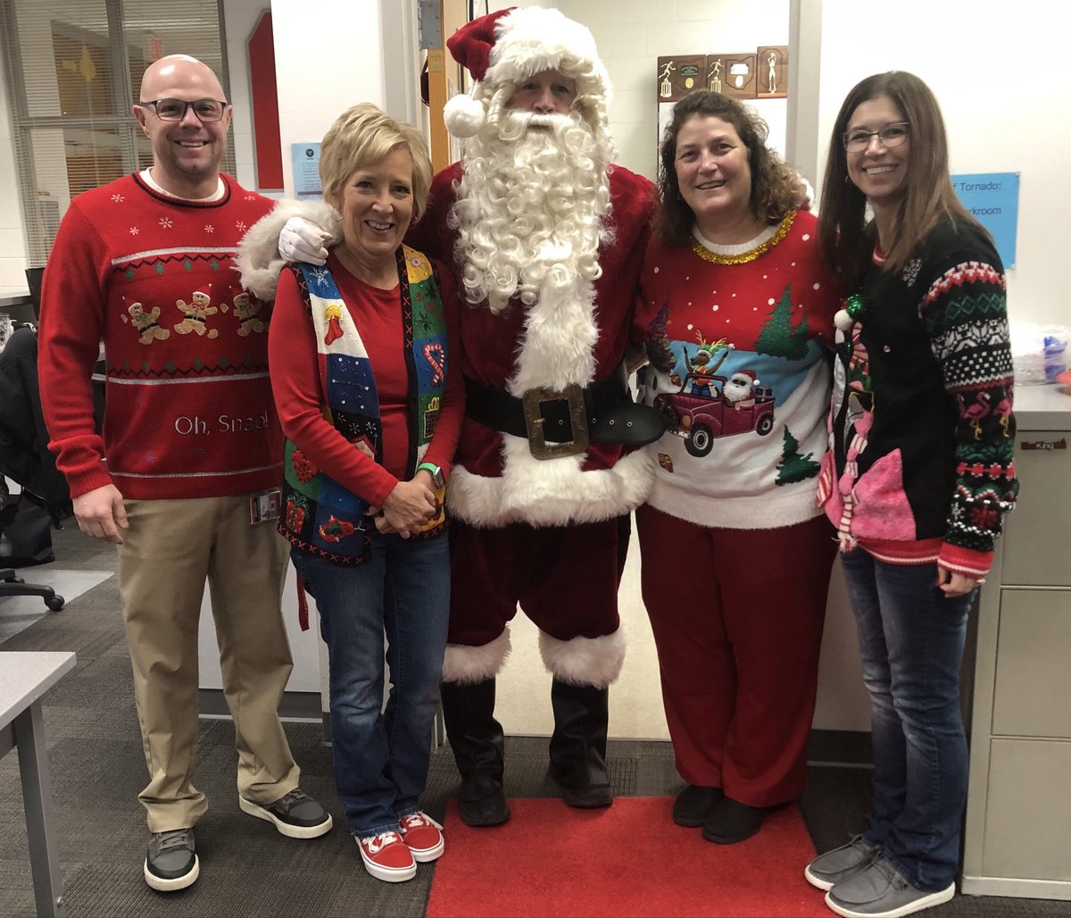 SheridanGeneral's tweet photo. Look who stopped by the high school… https://t.co/iuNWrtu9Jz