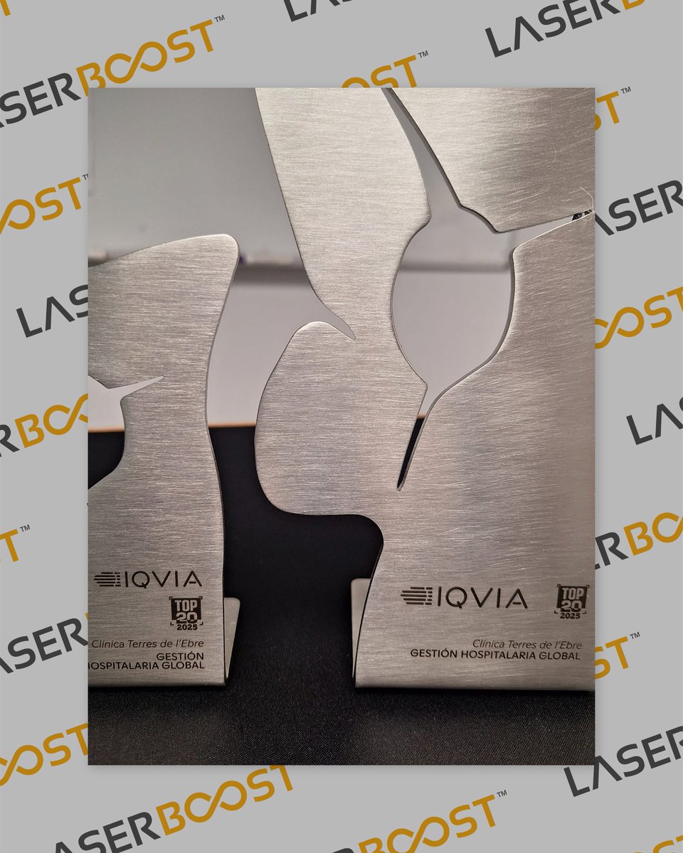 En LaserBoost fabricamos trofeos personalizados a medida y el acero inoxidable con grabado negro ofrece un acabado elegante y duradero. 🏆

En este caso, un trofeo para los Premios TOP 20 concedidos por <a href="/IQVIA_global/">IQVIA</a>  a la Clínica Terres de l’Ebre. ✨

#LaserBoost