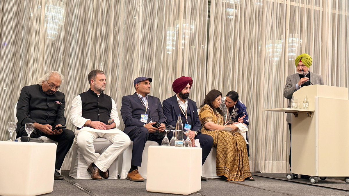 Special Moments from Berlin as Shri <a href="/RahulGandhi/">Rahul Gandhi</a>, Hon'ble Leader of the Opposition, addressed the Indian community at the Connecting Cultures event organised by the Indian Overseas Congress. The interaction reflected a strong cultural bond and meaningful engagement with Indians