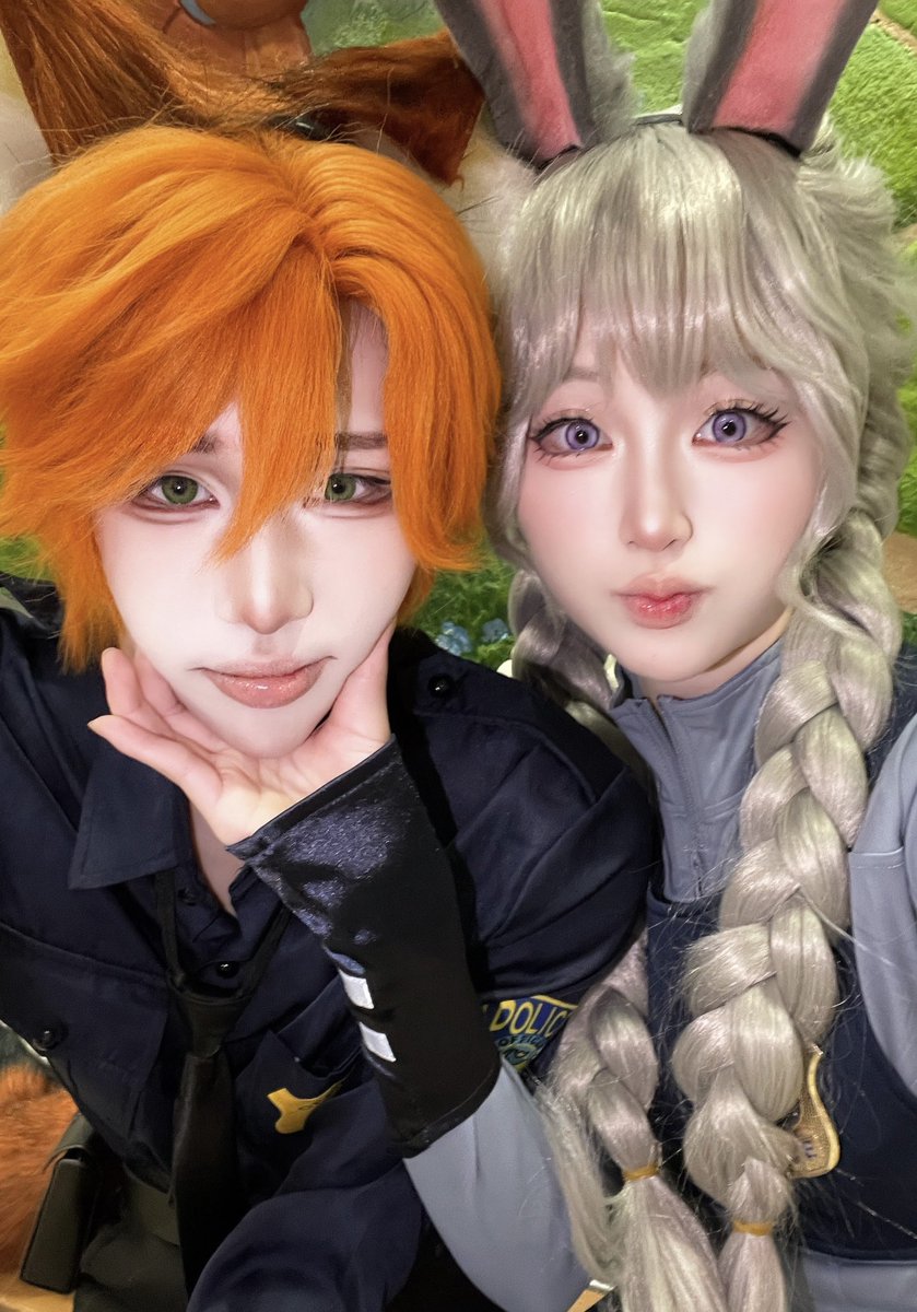 #Zootopia #cosplay 

Dumb bunny🐰