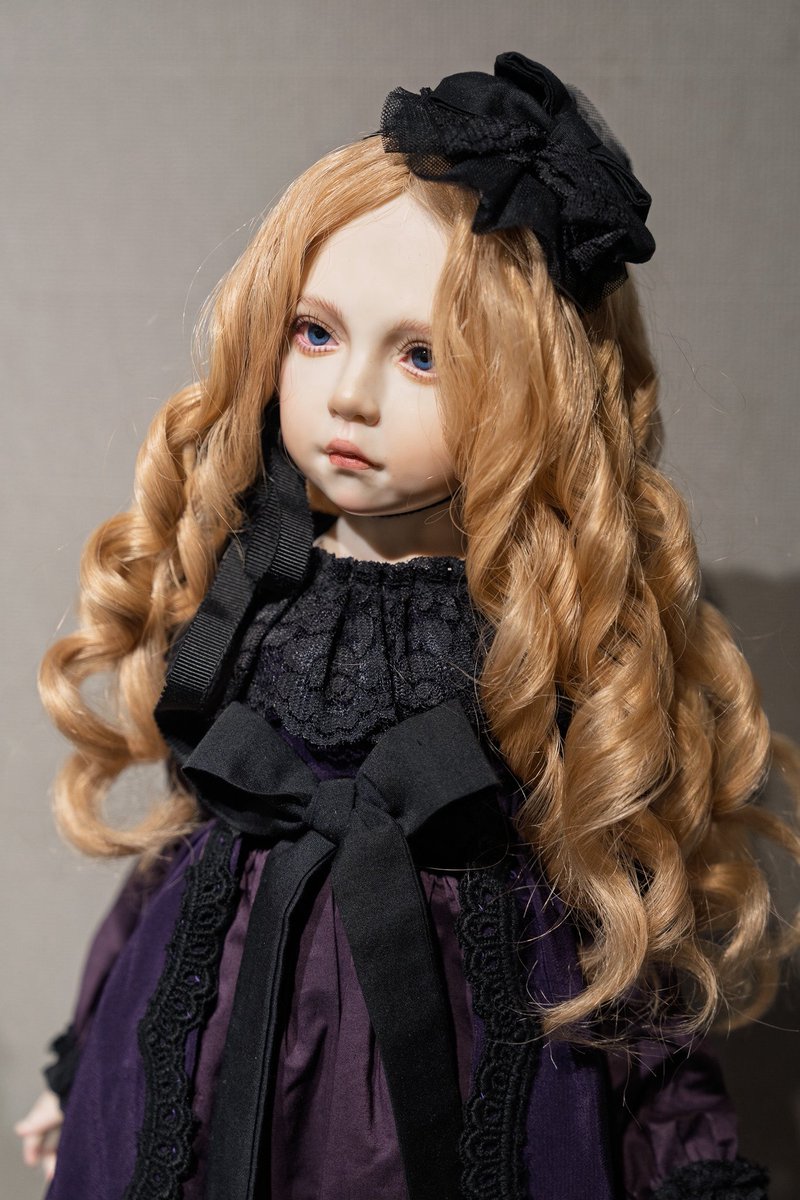 芙蓉さま（<a href="/DollFuyo/">芙蓉 Fuyo Doll</a> ）
童話から出てきたかのような可憐なお嬢様でした。
西洋人形を思い浮かべたらこの子のような姿を思い浮かべる方も多いかも？
透き通るような青い瞳とふっくらとした頬がとても可愛らしい✨

＃横浜みなとみらいギャラリー
#第5回My・クリエイティブドール展
#創作人形公募展