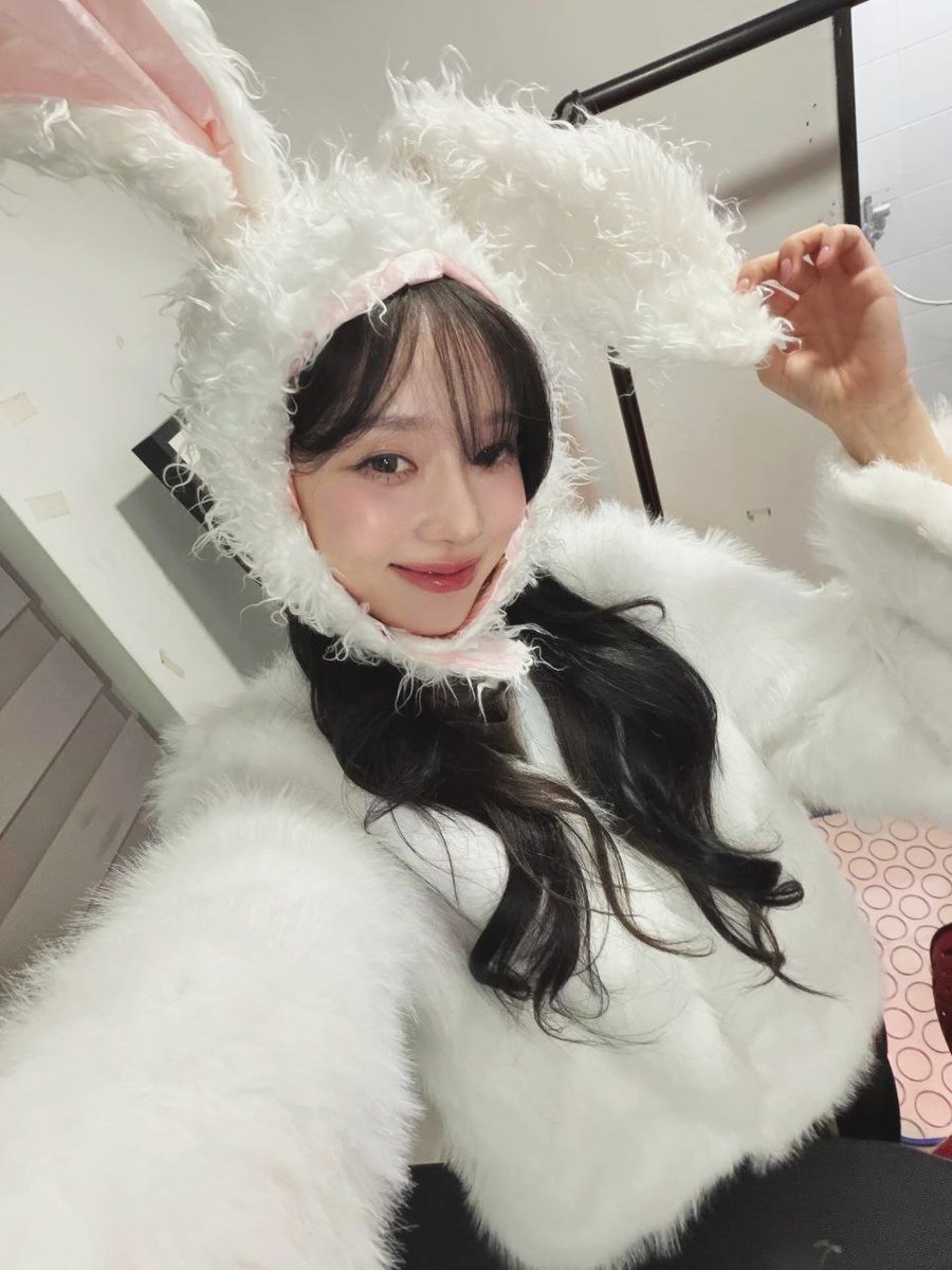 uinteo's tweet image. ✱✱  버니 윈터   —–  &amp;amp;  ’  MODE ON