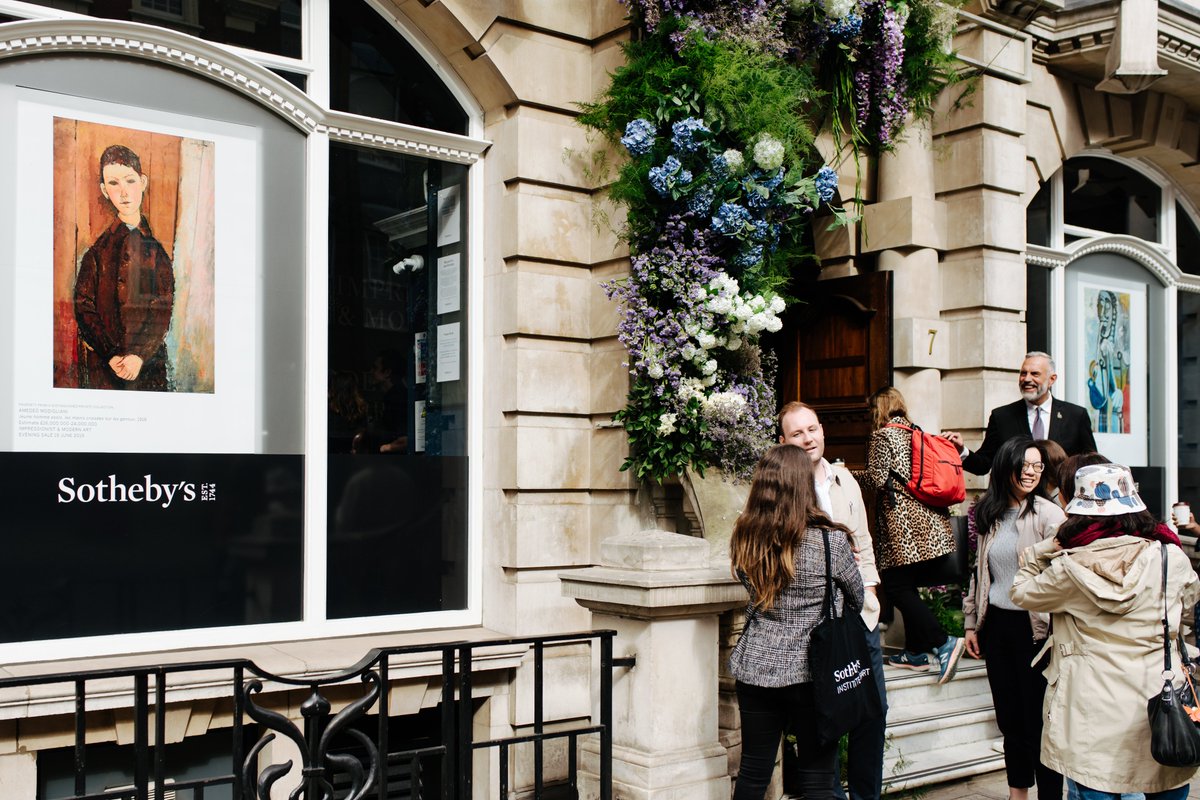 Sotheby's Institute tweet media